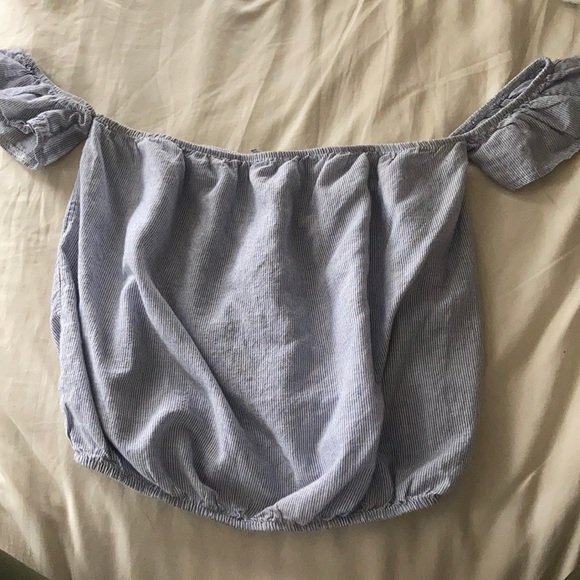 Brandy Melville Tops - Brandy Melville Beccah off the shoulder top